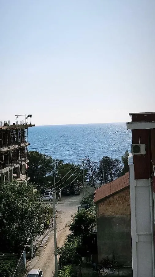 Shëngjin Deor Hotel אלבניה